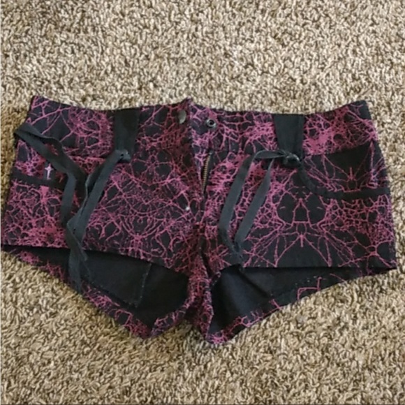 Lip Service Major ISO - Picture 3 of 13